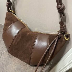 Elegant Brown Shoulder Bag
